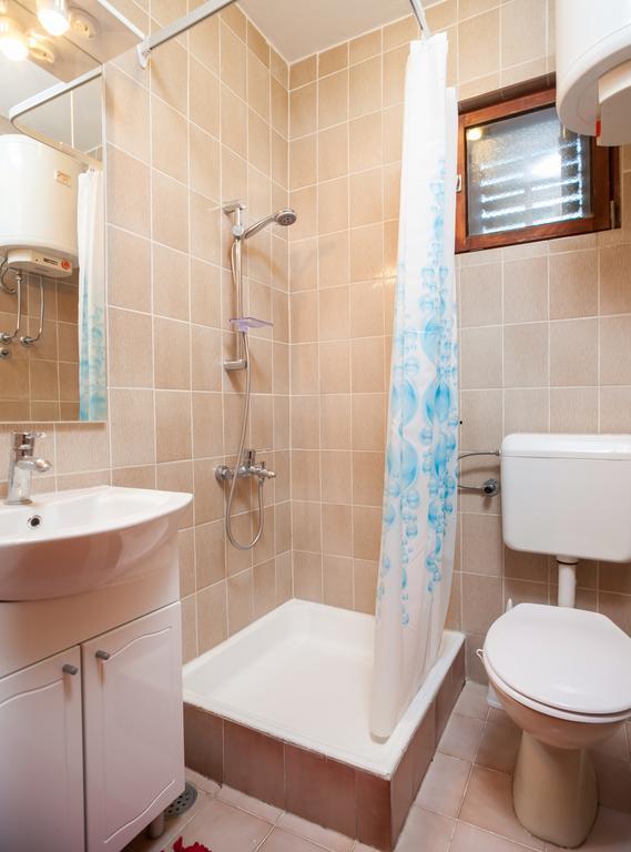 Appartement Kornelija 2 à Podgora Chambre photo