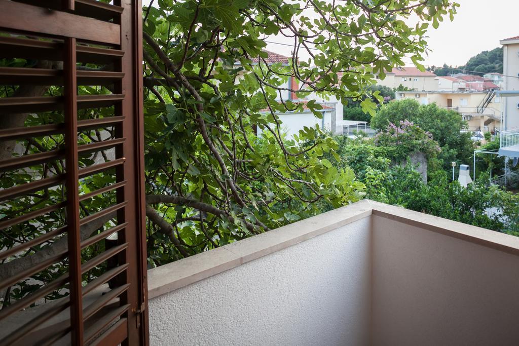 Appartement Kornelija 2 à Podgora Chambre photo