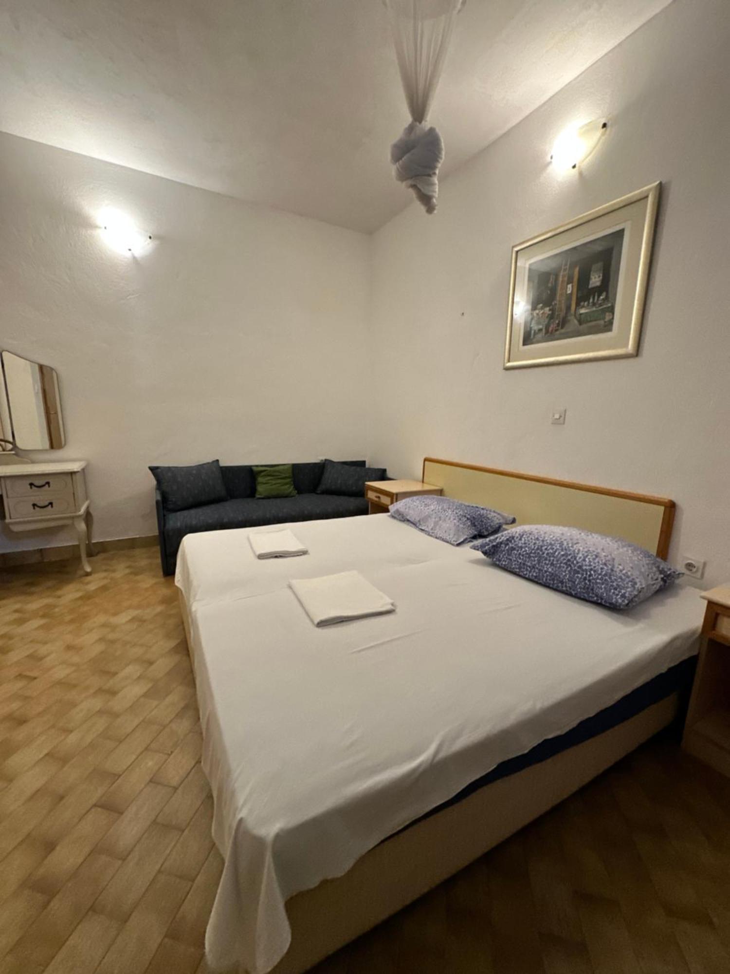 Appartement Kornelija 2 à Podgora Extérieur photo