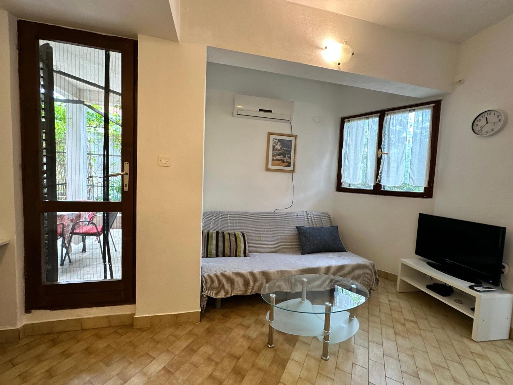 Appartement Kornelija 2 à Podgora Extérieur photo
